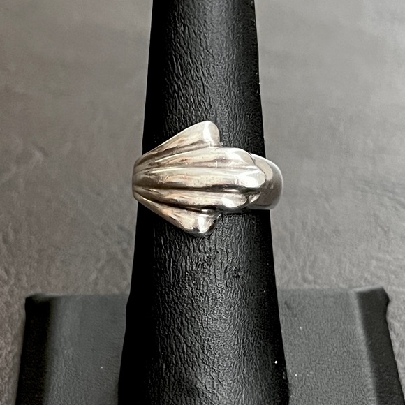 Vintage sterling silver ring Size 6.25 - Picture 3 of 11